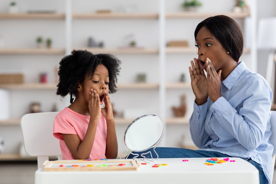Speech therapy for kids: what parents should expect An african american speech therapist with her client speech therapy for kids: what parents should expect