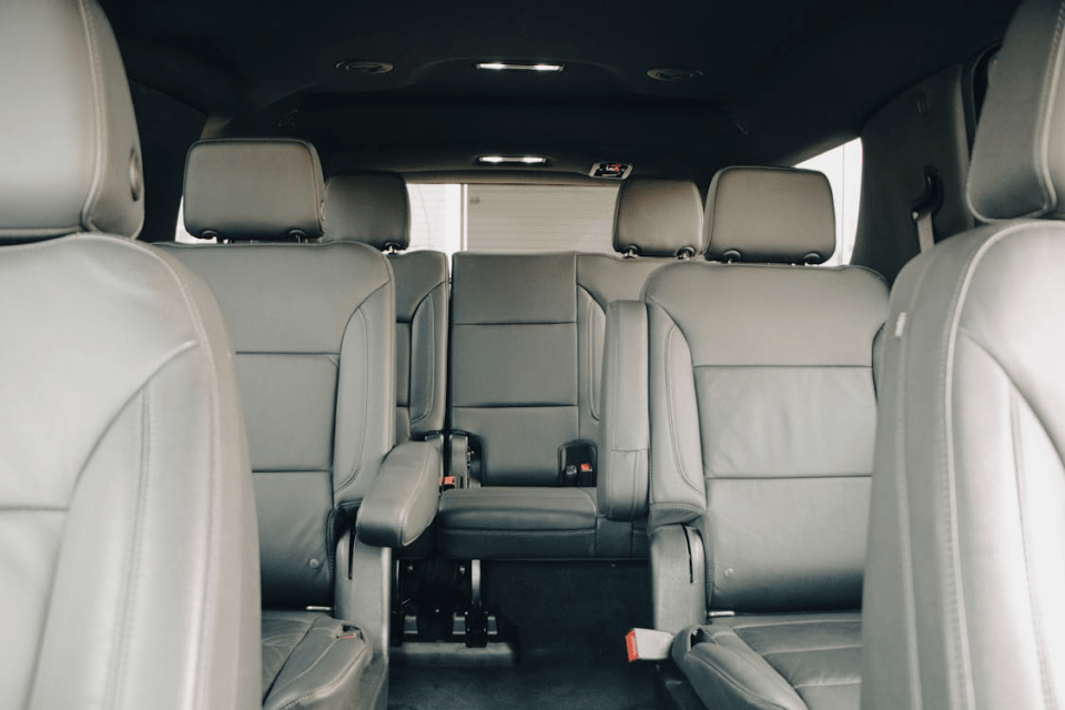 The 7 best airport car services in washington, dc Inside of a large suv wiht grey leather interior - the 7 best airport car services in washington, dc