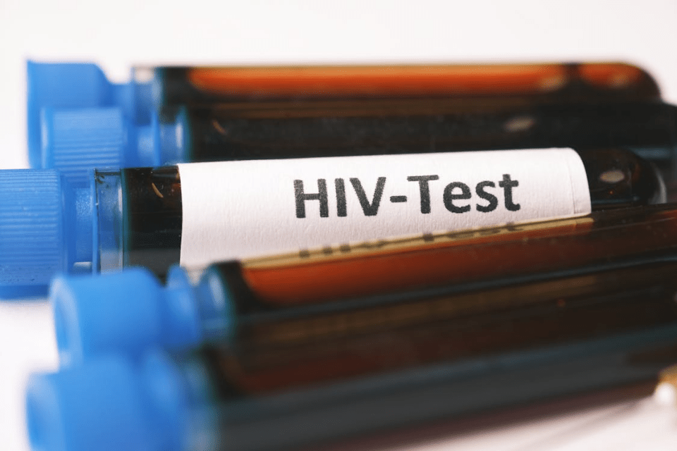 What are the chances of an hiv test being wrong? Ad 4nxettfhjs774yo62d07pakangnslmrwg4o64xt6bdoroj1ikhkebbcuwg3jqw4setykrerqqlcdfccjs1ogpxcwea4qgyyefpalk4tbx9vk6 9wd4ud9kkf8ppyep uleqr5sozbma on successful black parenting magazine