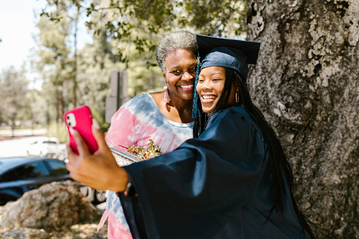 Your mom style isn’t gone—it’s just in a new chapter Style 004 on successful black parenting magazine